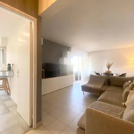 City-center & Port Apartment